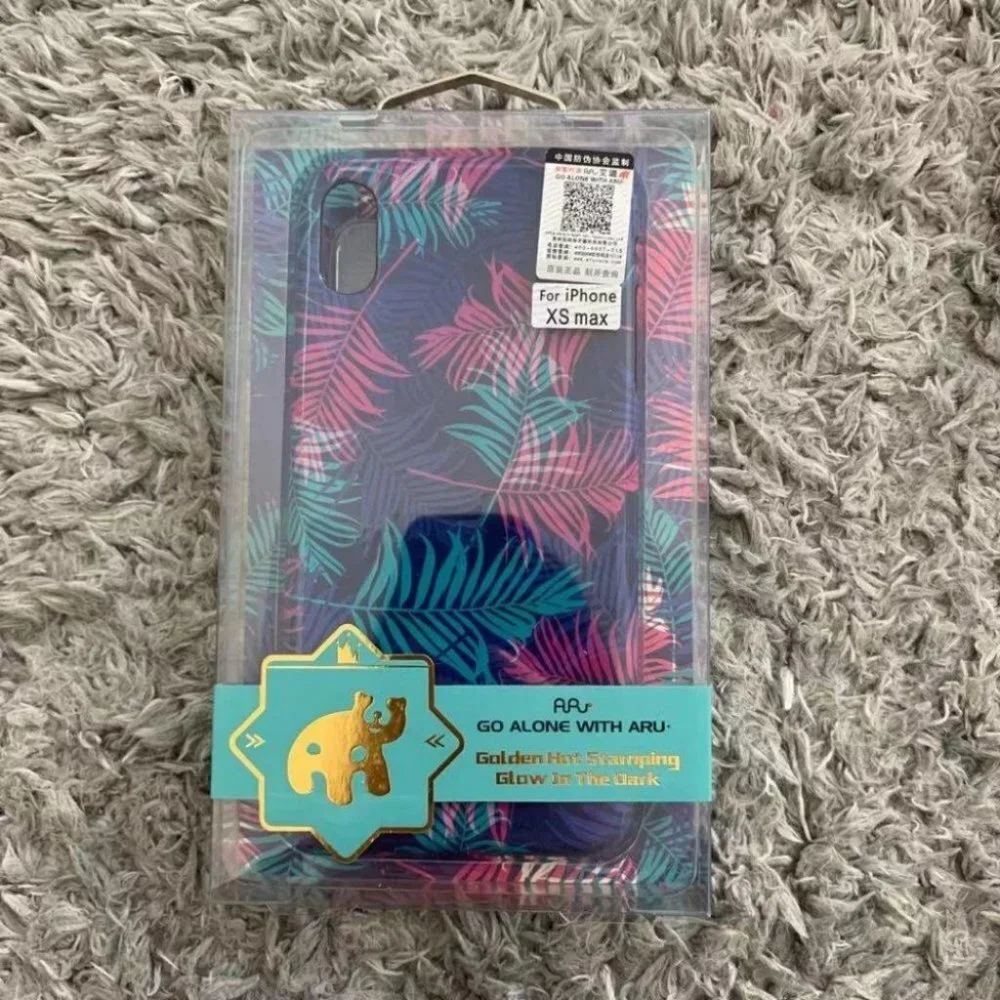 NEW iPhone XS Max leaf case